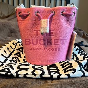 Marc Jacob Leather Bucket Bag Candy Pink BRAND NEW w/TAGS $400